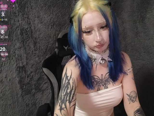 YoungAlice1 live cam on BongaCams
