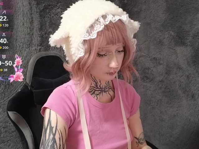 YoungAlice1 live cam on BongaCams