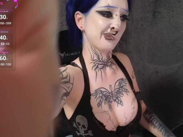 YoungAlice1 live cam on BongaCams