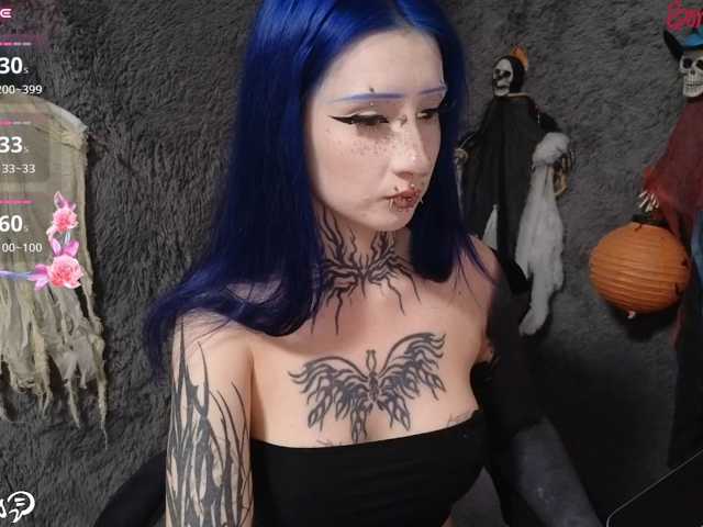 YoungAlice1 live cam on BongaCams