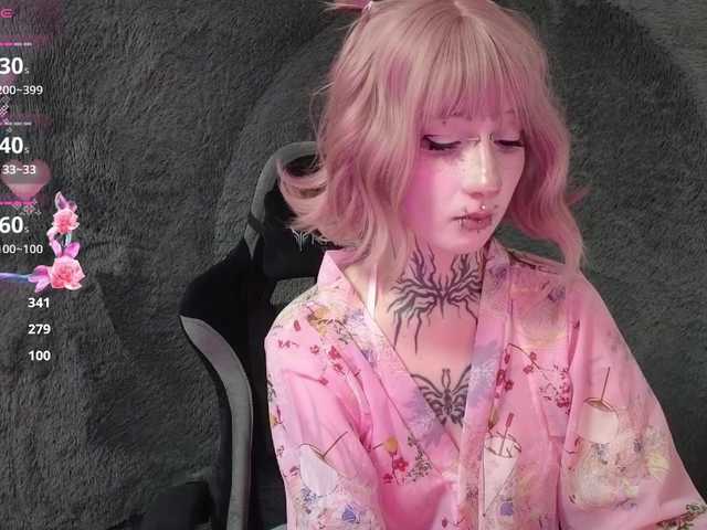 YoungAlice1 live cam on BongaCams