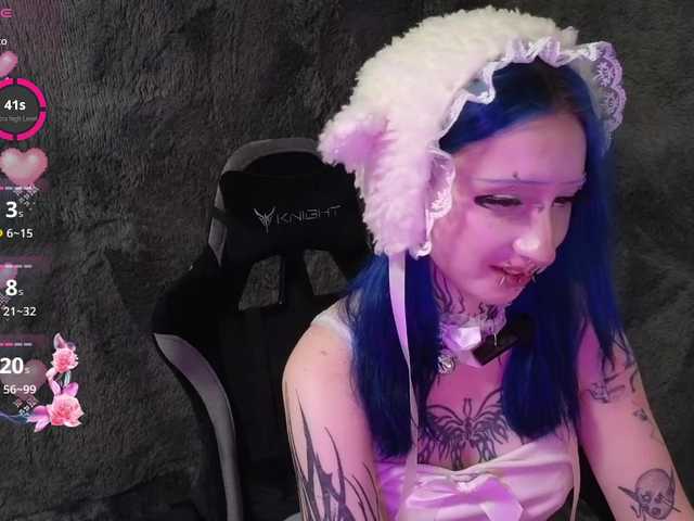 YoungAlice1 live cam on BongaCams