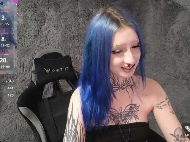 YoungAlice1 live cam on BongaCams