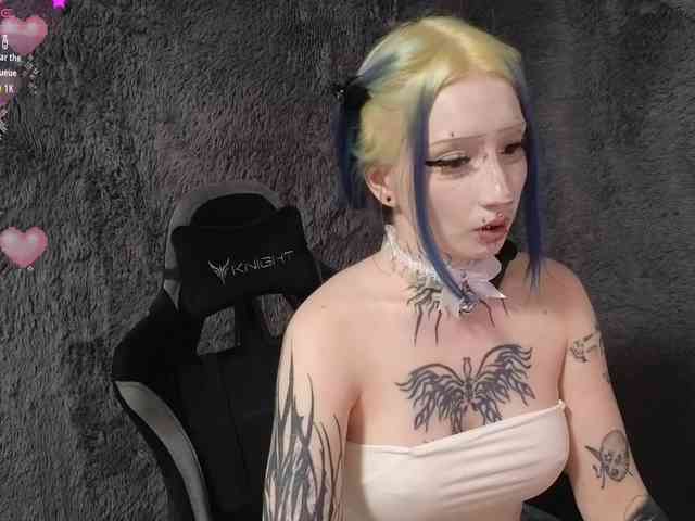 YoungAlice1 Live Webcam on BongaCams