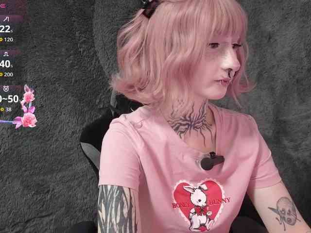 YoungAlice1 Live Webcam on BongaCams