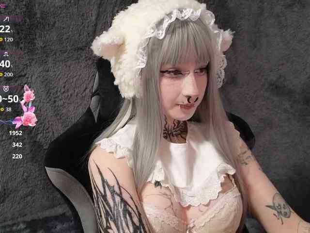 YoungAlice1 Live Webcam on BongaCams