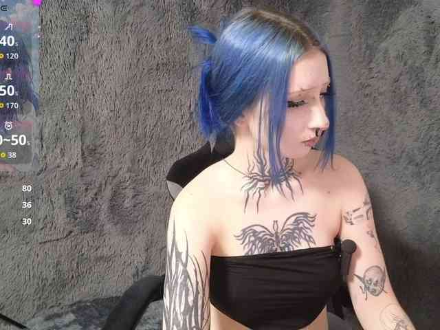 YoungAlice1
