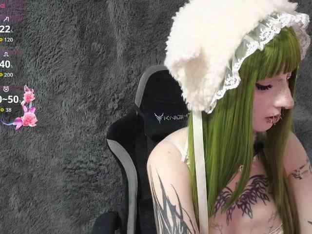 YoungAlice1