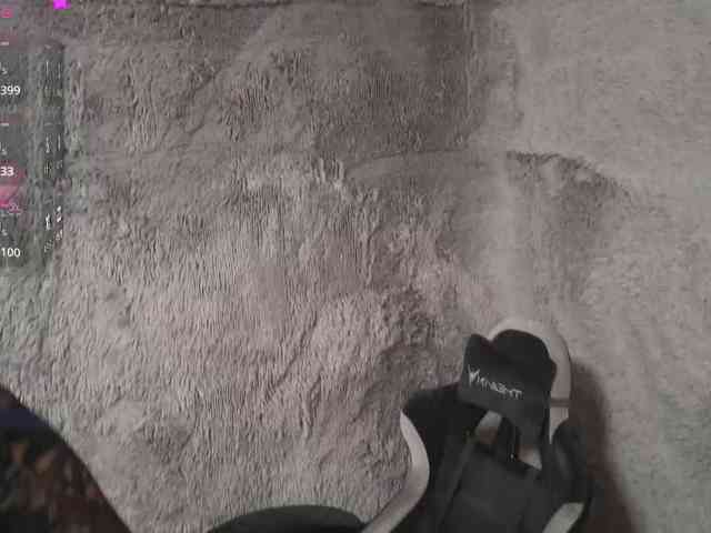 YoungAlice1 webcam