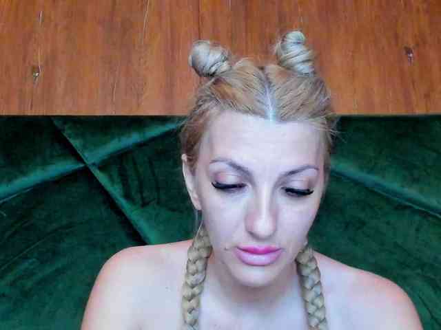 RileyLanna