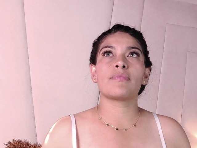 LannyShell Live Cam on BongaCams