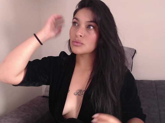 LannyShell live cam on BongaCams