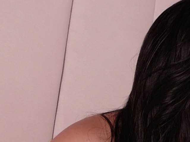 le modèle LannyShell est en webcam porno dans un show sur le site bongacams, il possède les tags suivants: Latino/Hispanic,Brunette,Trimmed