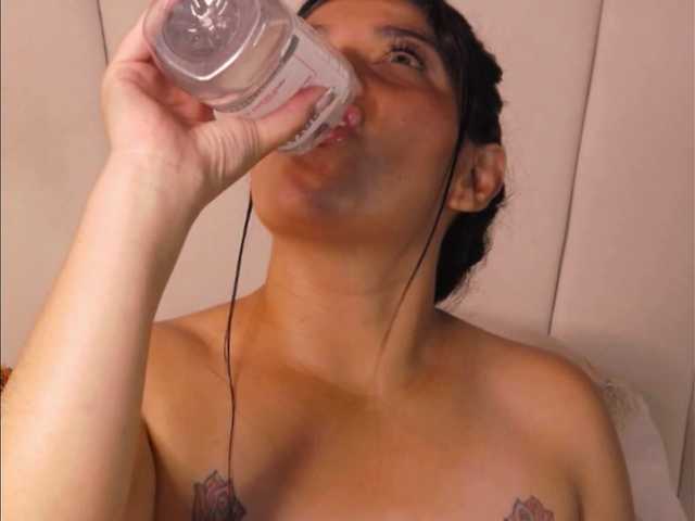 LannyShell live webcam show