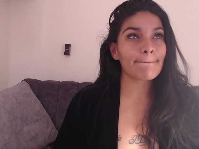 LannyShell live cam on BongaCams