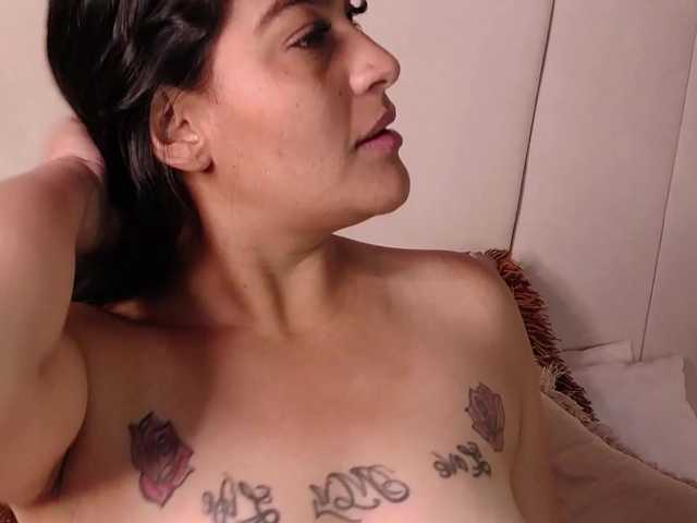 LannyShell live webcam show