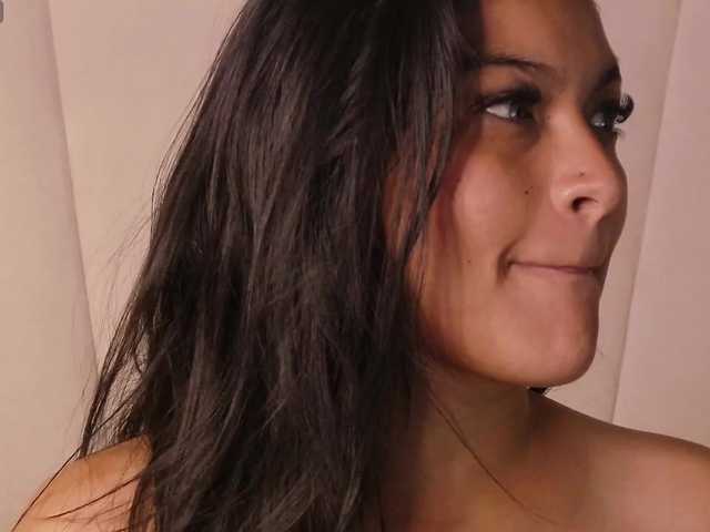 LannyShell live cam on BongaCams