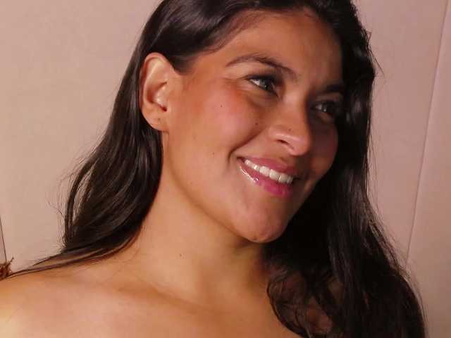 LannyShell live cam on BongaCams