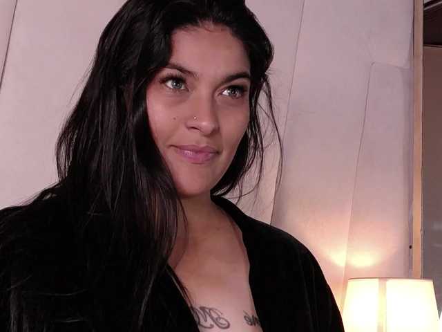 LannyShell live cam on BongaCams