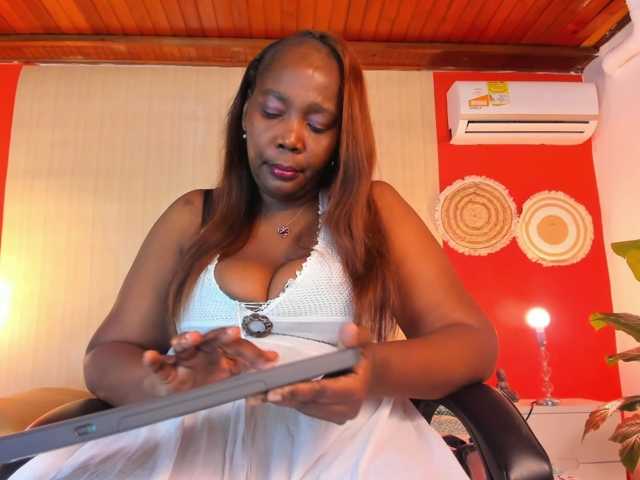 NikollSalas live cam on BongaCams