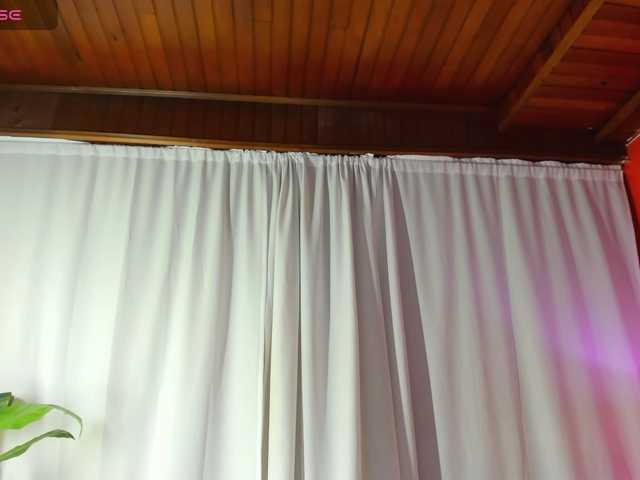NikollSalas live cam on BongaCams