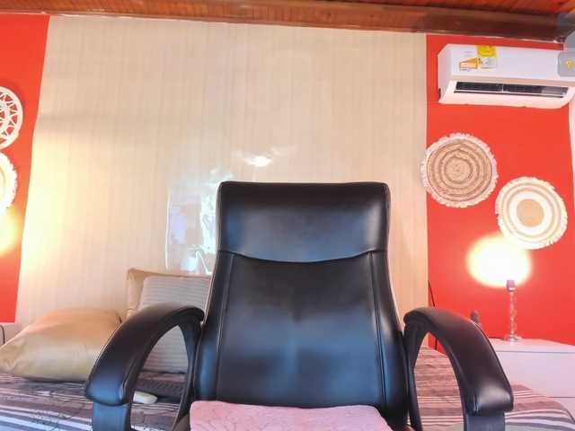NikollSalas live cam on BongaCams
