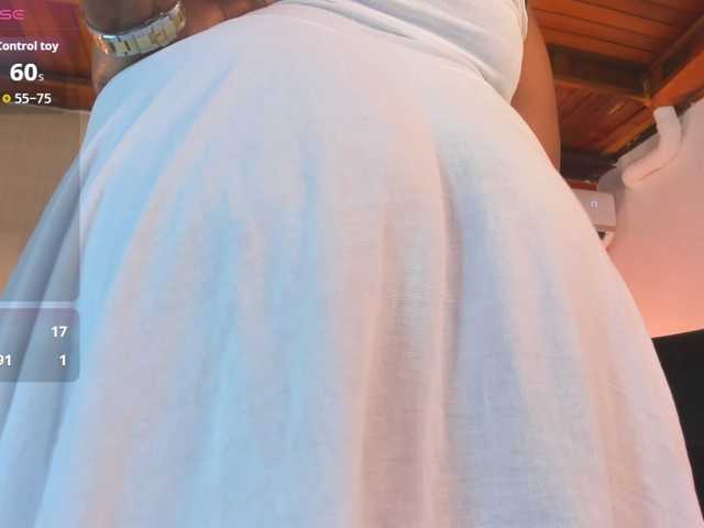 NikollSalas live cam on BongaCams