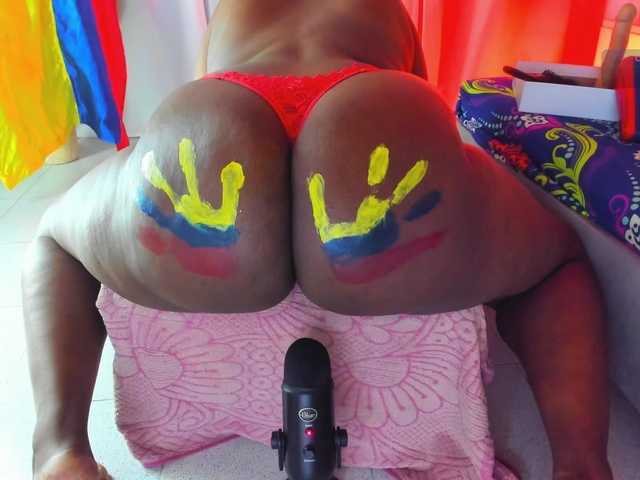 NikollSalas live cam on BongaCams