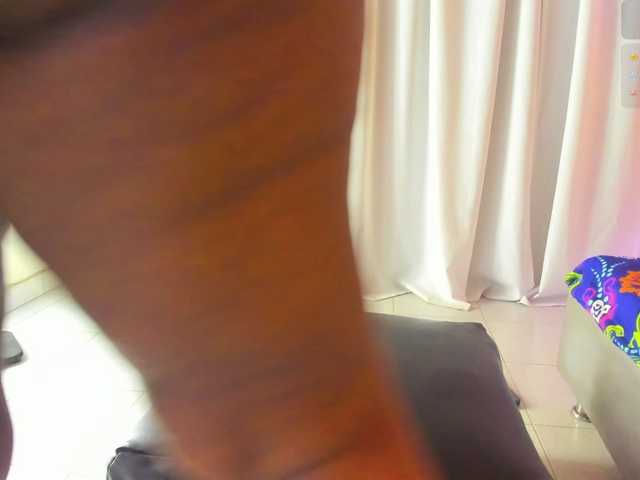 NikollSalas live webcam show