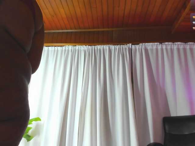 NikollSalas live cam on BongaCams