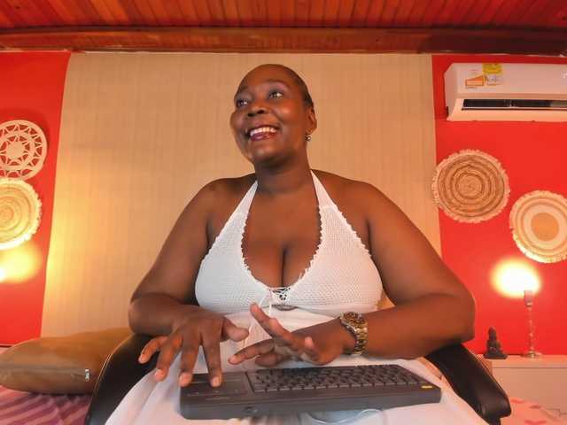 NikollSalas live cam on BongaCams