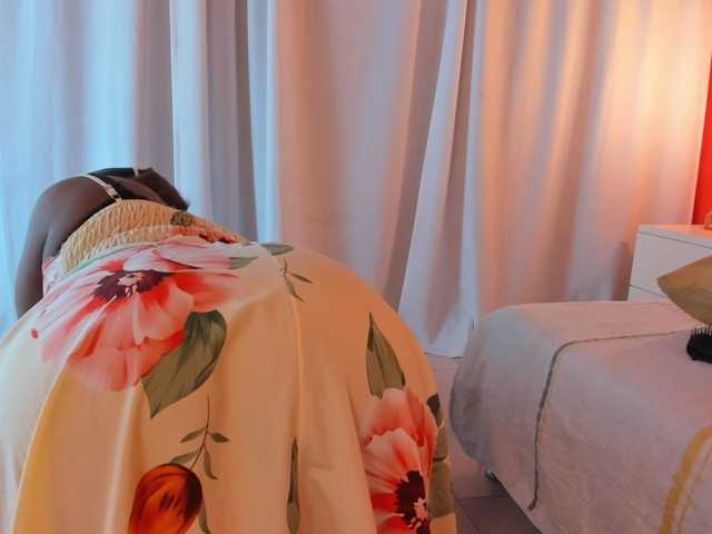NikollSalas live cam on BongaCams