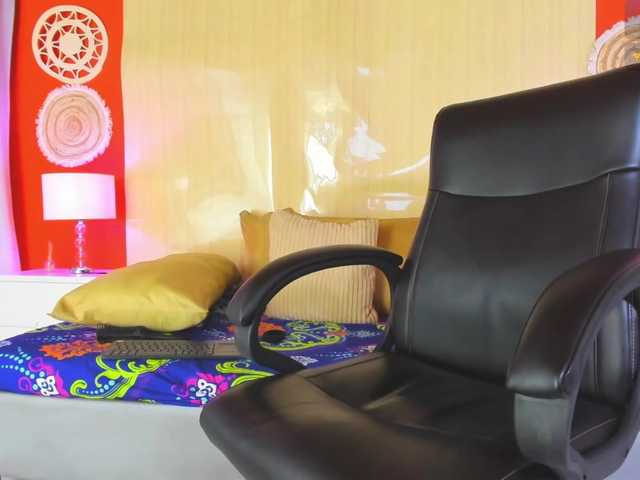 NikollSalas live cam on BongaCams