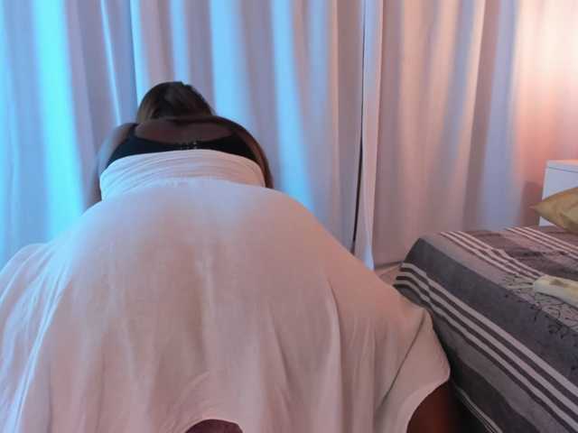 NikollSalas live cam on BongaCams