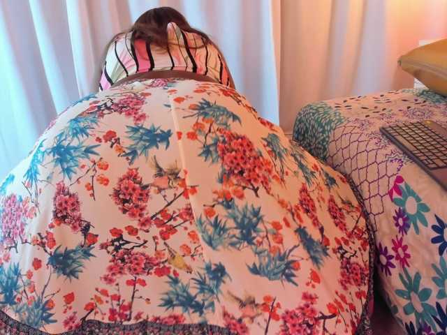 NikollSalas live cam on BongaCams