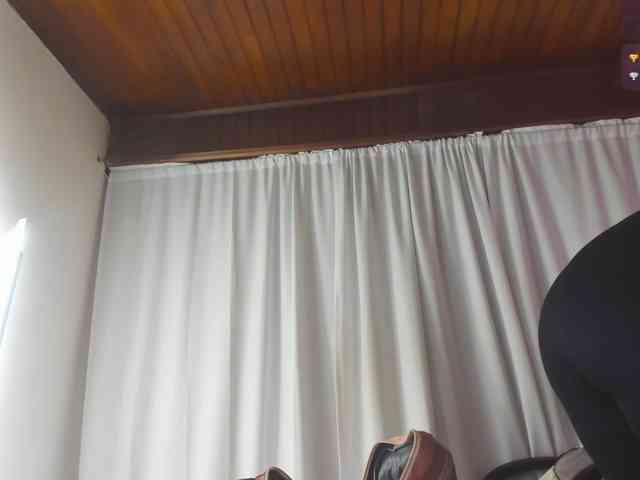 NikollSalas webcam