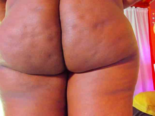 Modèle: NikollSalas