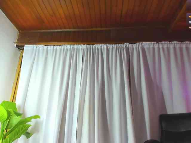 NikollSalas webcam
