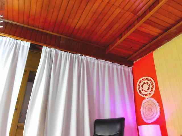 NikollSalas webcam