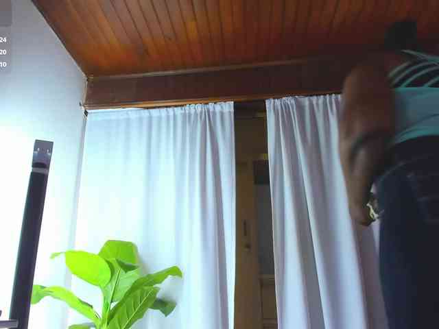 NikollSalas Live Webcam on BongaCams