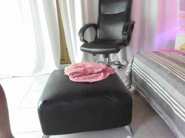 NikollSalas webcam