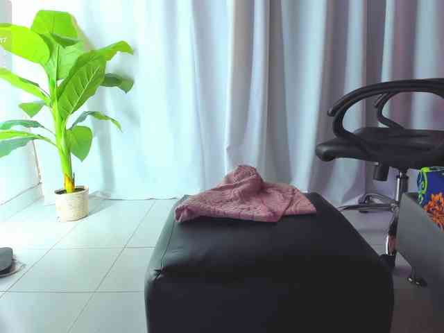 NikollSalas webcam