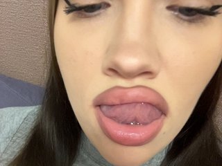 Glossmixdoll Porn Show