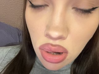 Glossmixdoll Porn Show