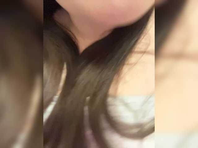 Glossmixdoll live cam on BongaCams