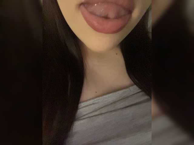Glossmixdoll live cam on BongaCams