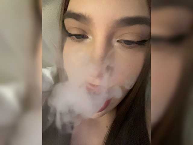 Glossmixdoll live cam on BongaCams