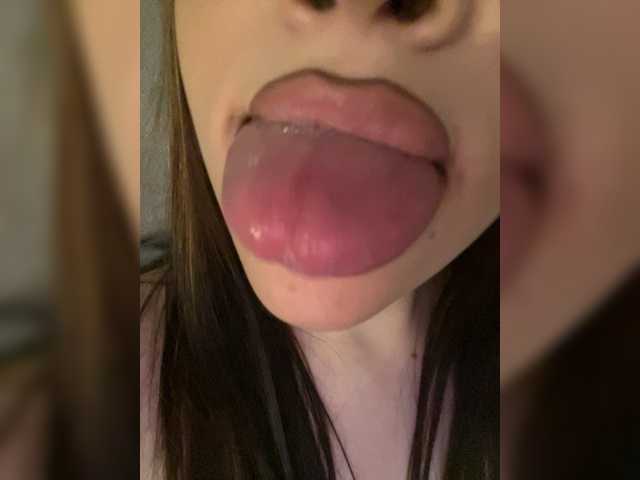 Glossmixdoll live cam on BongaCams