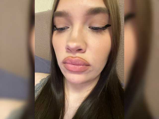 модель Glossmixdoll