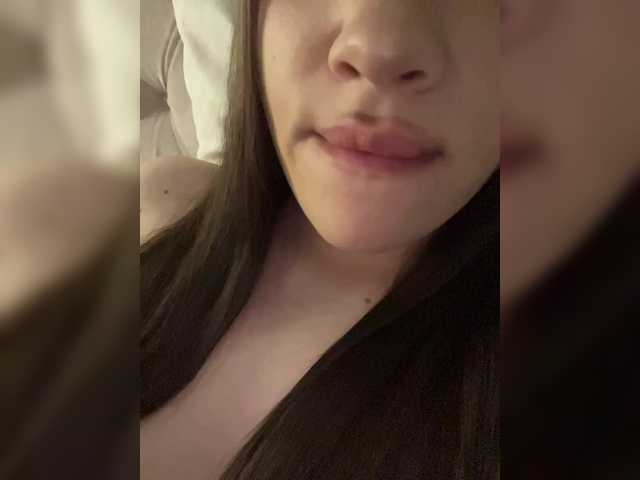 Glossmixdoll live cam on BongaCams